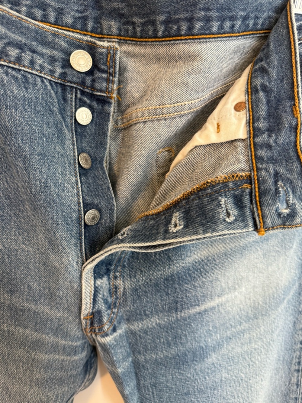 Vintage Levi's Men's 501 Shrink to Fit Jeans - Picture 4 of 5